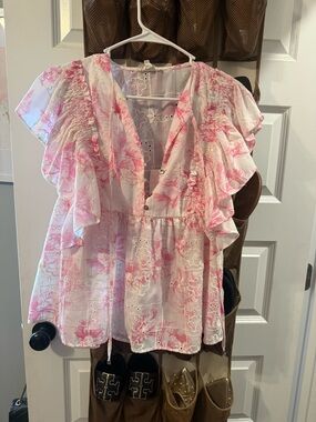 entro Pink and White Ruffle Floral Eyelet Blouse